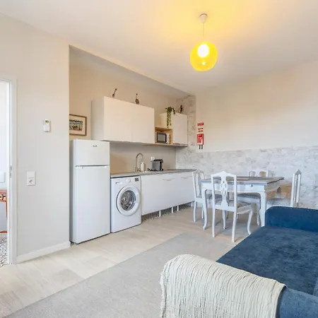 Bay View Traditional House In Center カマラ・デ・ロボス