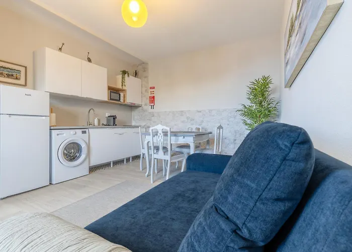 Bay View Traditional House In Center Câmara de Lobos