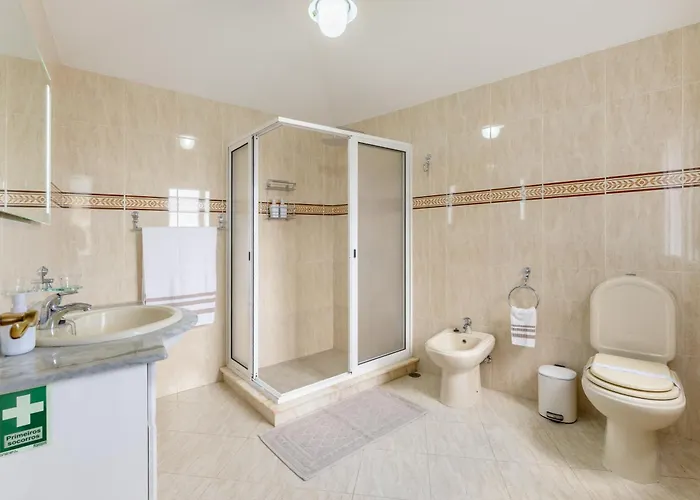 Bay View Traditional House In Center *