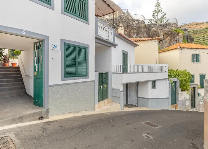 Bay View Traditional House In Center *